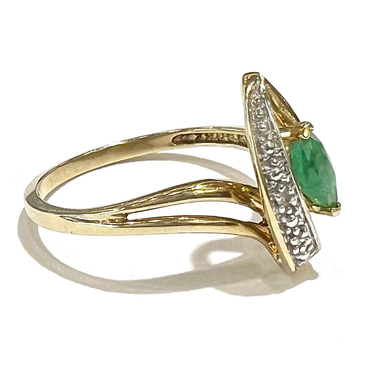 Emerald Marquise & Diamond Accent Ring | 10kt