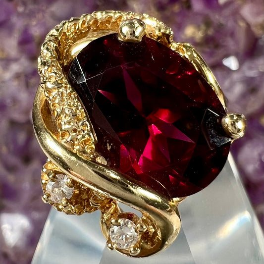 Rhodolite Garnet & Diamond Ring | 14kt