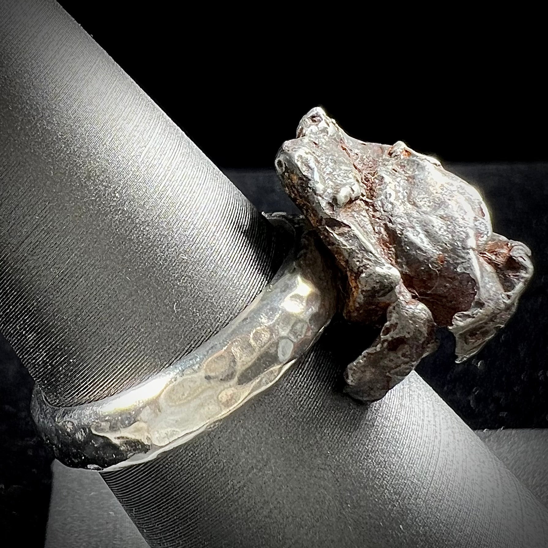 Silver otter deals ring